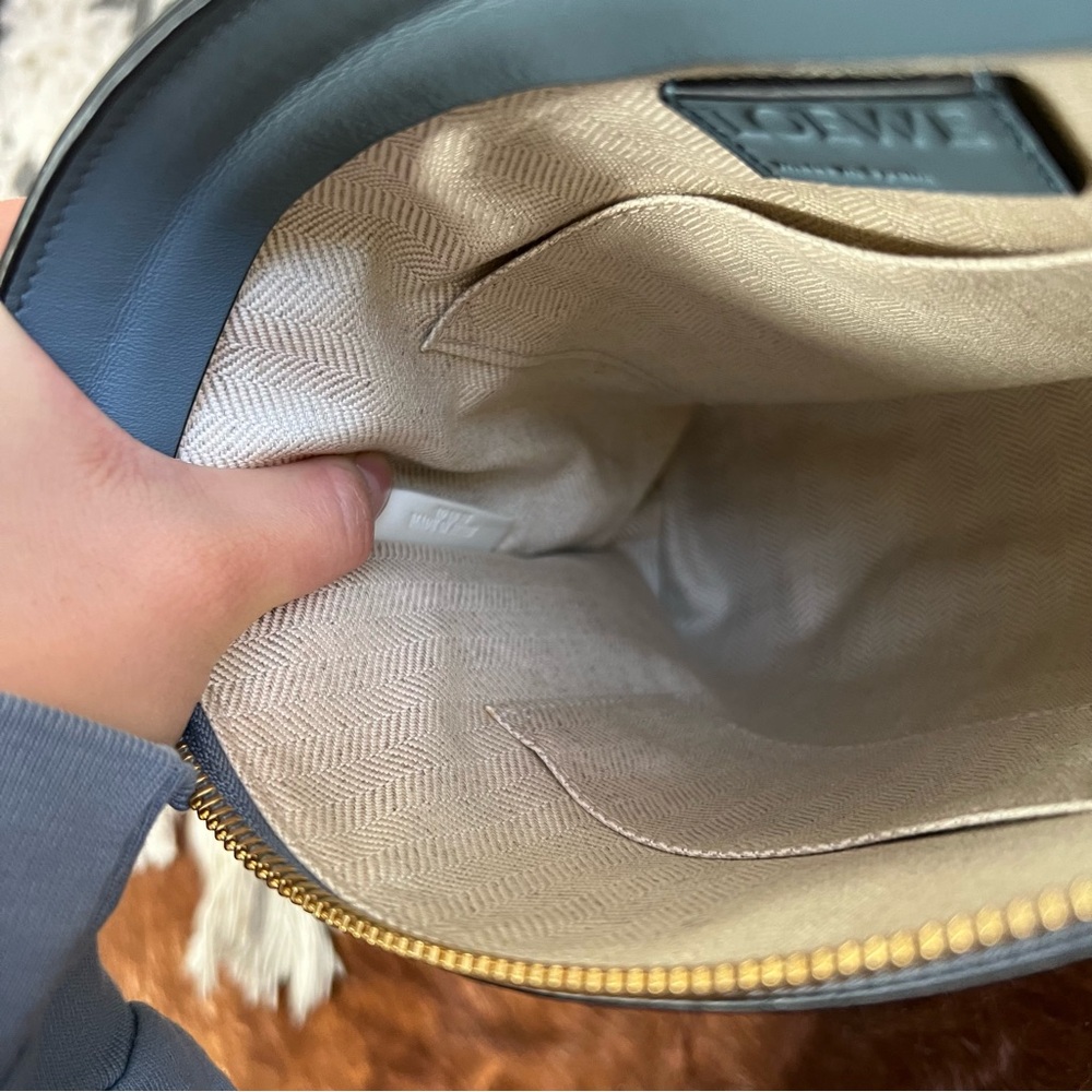 Loewe T Pouch crossbody bag - Picture 7 of 11